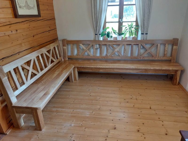 Masivní stůl, lavice 3
